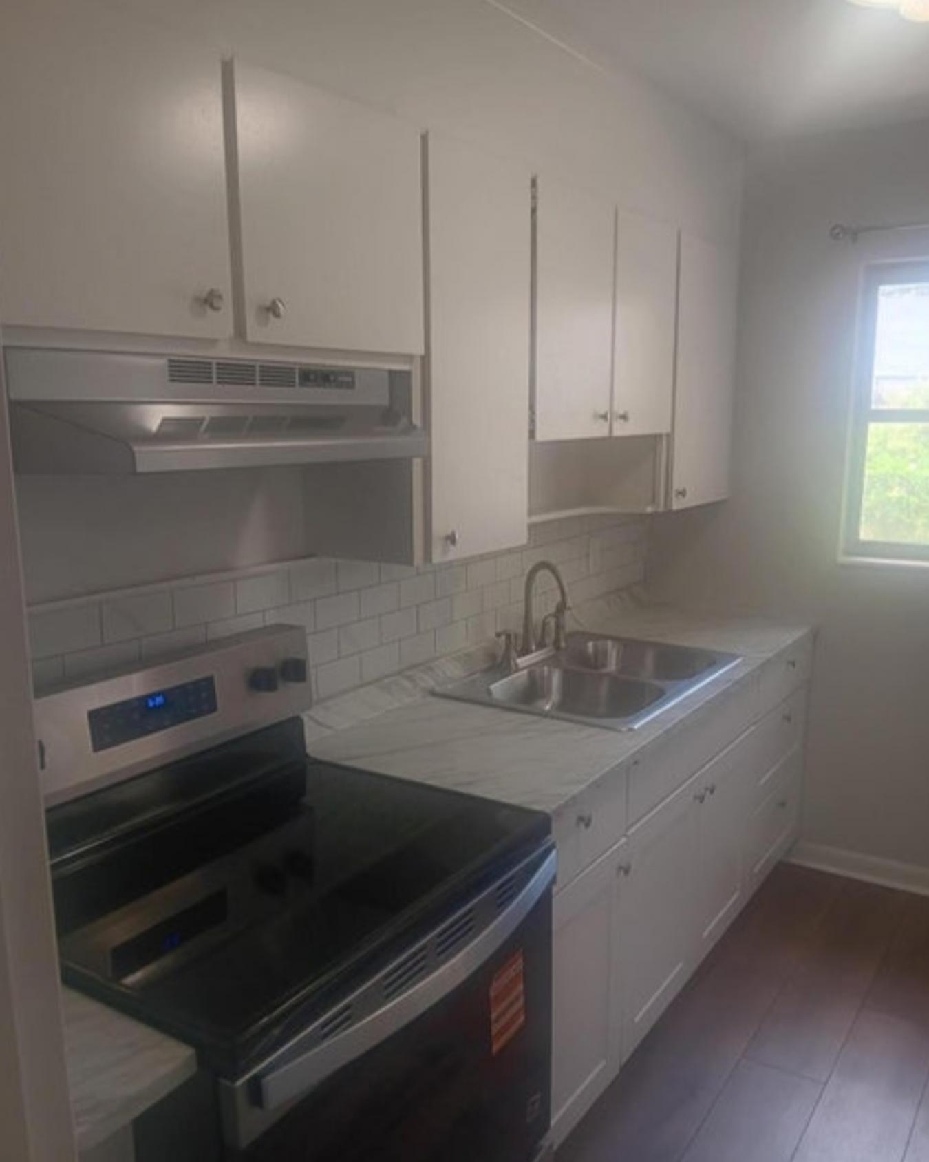 This 3 bedroom, 2 bath all brick home conveniently located close to 29 – image 6
