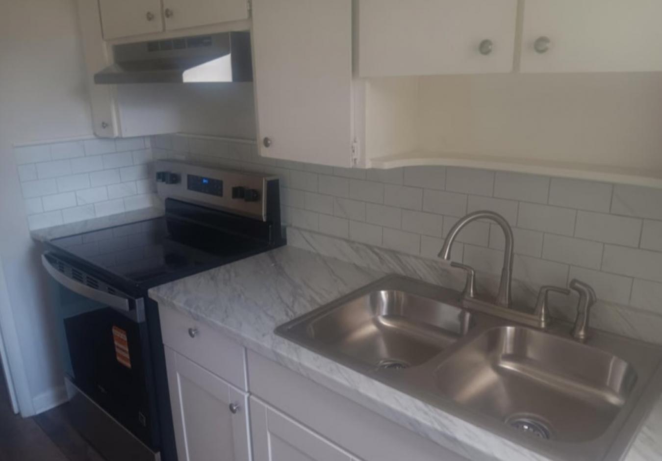 This 3 bedroom, 2 bath all brick home conveniently located close to 29 – image 7