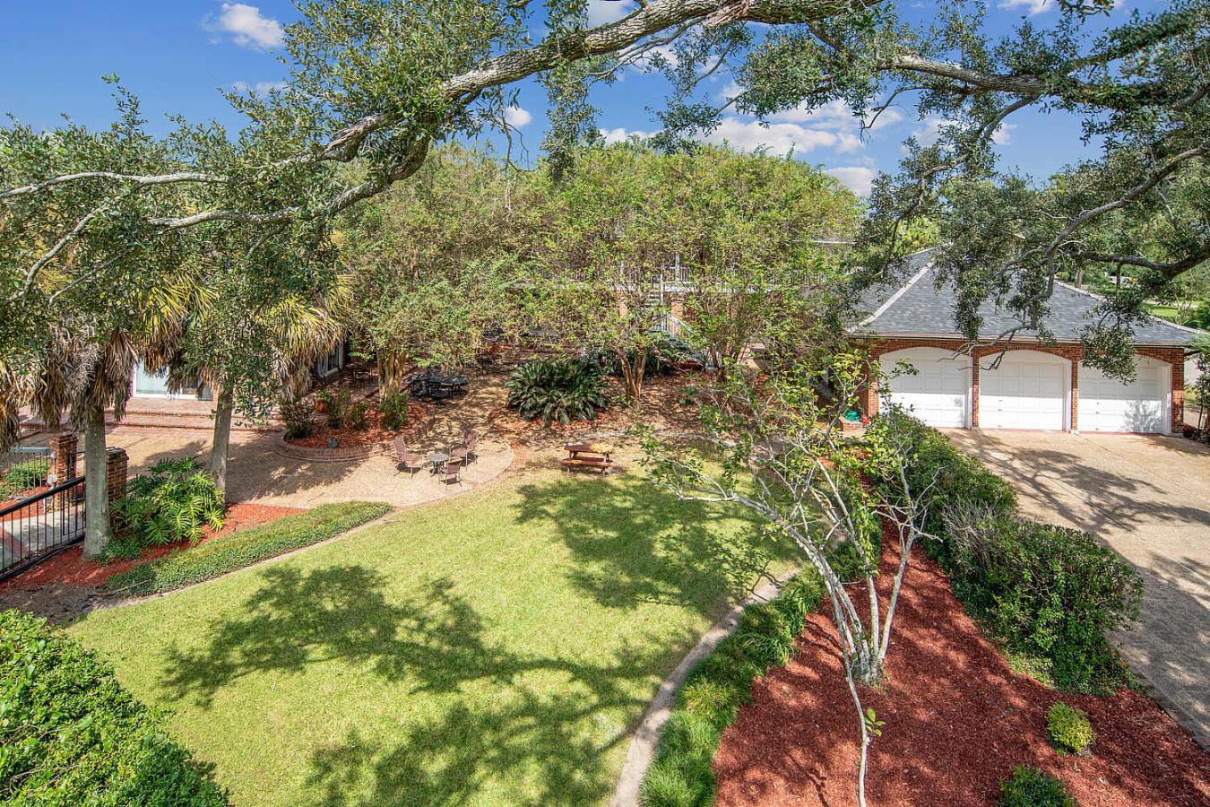 1405 Bayou Black Dr, Houma, LA, 70360, United States, 5 Bedrooms Bedrooms, ,4 BathroomsBathrooms,Residential,For Sale,1405 Bayou Black Dr,1169568