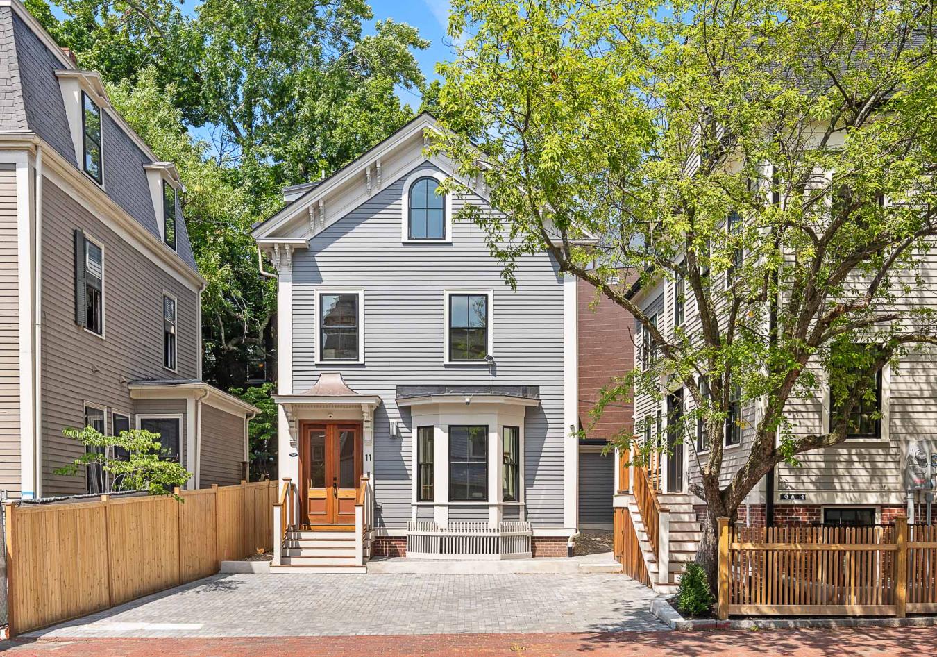 11 Mount Auburn Street, Cambridge, MA, 02138, United States, 4 Bedrooms Bedrooms, ,4 BathroomsBathrooms,Residential,For Sale,11 Mount Auburn Street,73552985