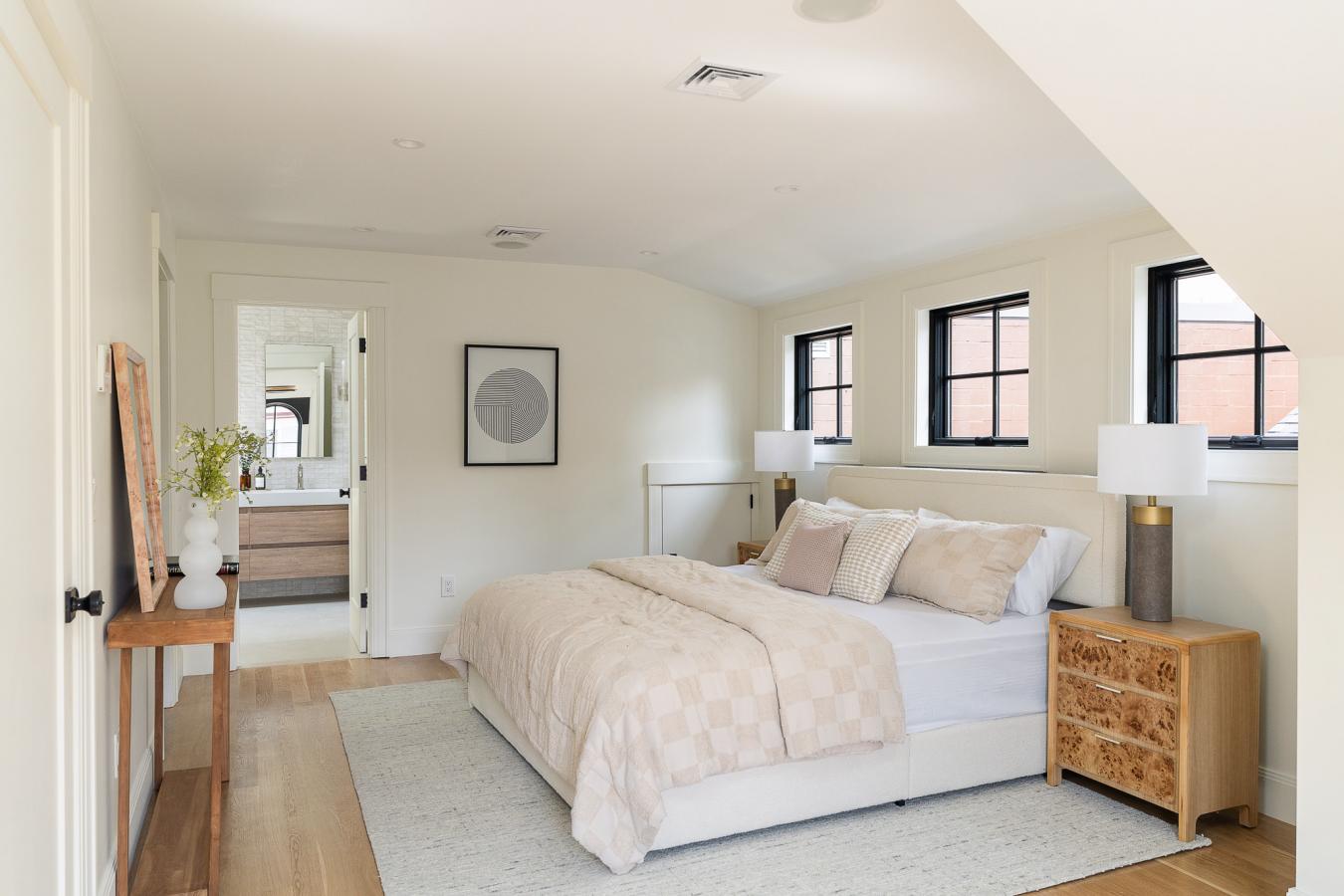 11 Mount Auburn Street, Cambridge, MA, 02138, United States, 4 Bedrooms Bedrooms, ,4 BathroomsBathrooms,Residential,For Sale,11 Mount Auburn Street,73552985