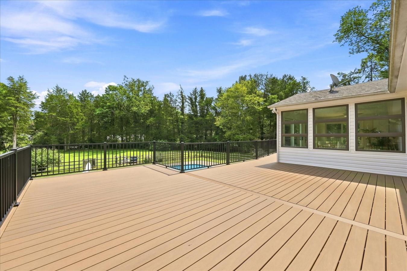12194 Henderson Road, Clifton, Fairfax, 20124, United States, 4 Bedrooms Bedrooms, ,3 BathroomsBathrooms,Residential,For Sale,12194 Henderson Road,VAFX2330174
