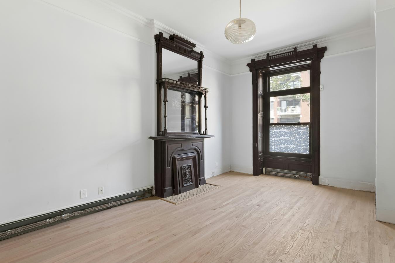 2007 FIFTH AVENUE, South Harlem, NY, 10035, United States, 4 Bedrooms Bedrooms, ,5 BathroomsBathrooms,Residential,For Sale,2007 FIFTH AVENUE,229555