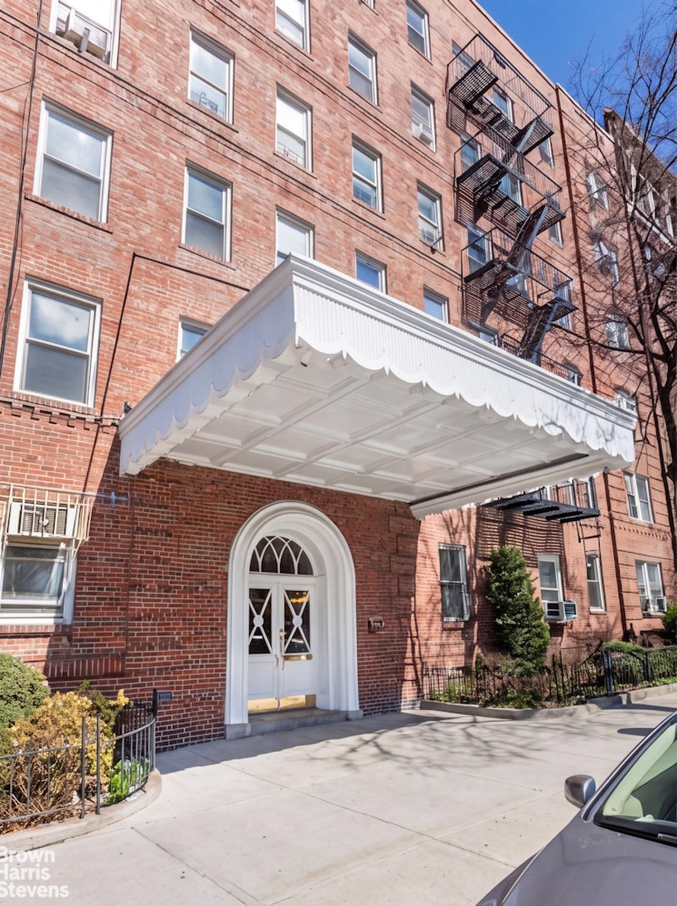 55 EASTERN PARKWAY, Prospect Heights, NY, 11238, United States, 3 Bedrooms Bedrooms, ,2 BathroomsBathrooms,Residential,For Sale,55 EASTERN PARKWAY,229561
