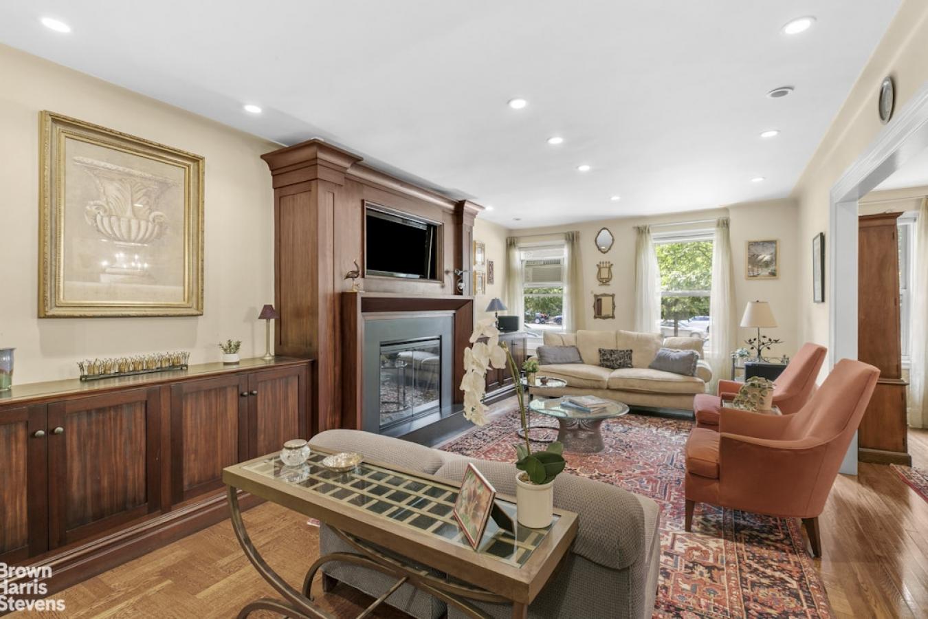 55 EASTERN PARKWAY, Prospect Heights, NY, 11238, United States, 3 Bedrooms Bedrooms, ,2 BathroomsBathrooms,Residential,For Sale,55 EASTERN PARKWAY,229561
