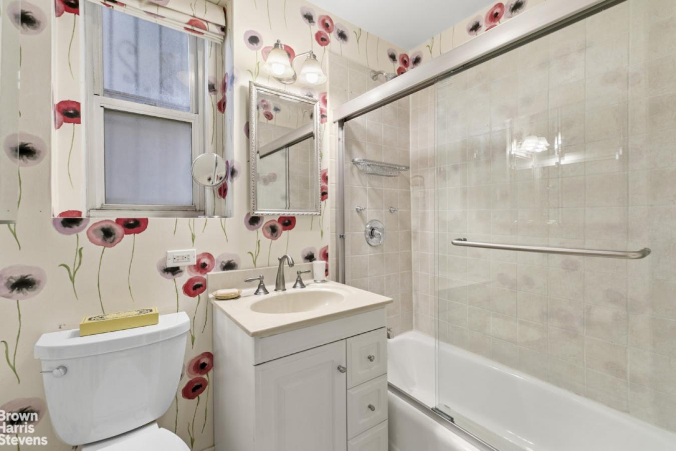 55 EASTERN PARKWAY, Prospect Heights, NY, 11238, United States, 3 Bedrooms Bedrooms, ,2 BathroomsBathrooms,Residential,For Sale,55 EASTERN PARKWAY,229561