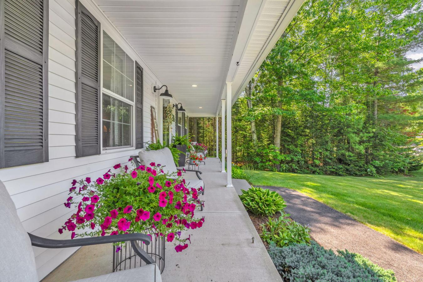 4 Rosebud Lane, Brewer, Penobscot, 04412, United States, ,Residential,For Sale,4 Rosebud Lane,229584