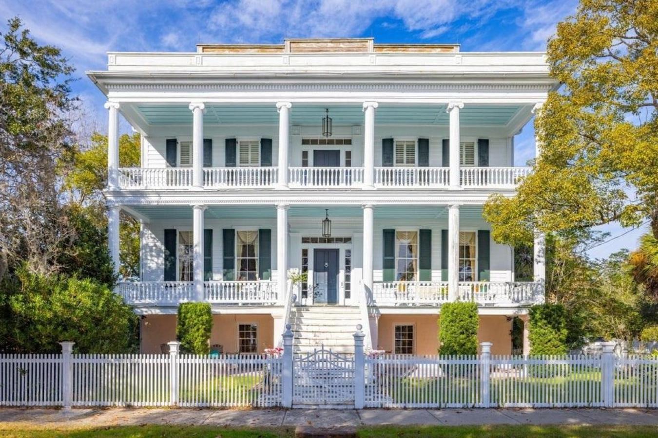 601 Bay Street, Beaufort, Beaufort, 29902, United States, 6 Bedrooms Bedrooms, ,6 BathroomsBathrooms,Residential,For Sale,601 Bay Street,197593
