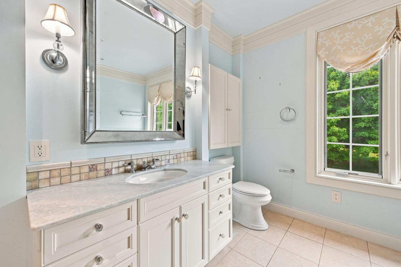 31 West Parish Road, Concord, Merrimack, 03303, United States, 5 Bedrooms Bedrooms, ,4 BathroomsBathrooms,Residential,For Sale,31 West Parish Road,229622
