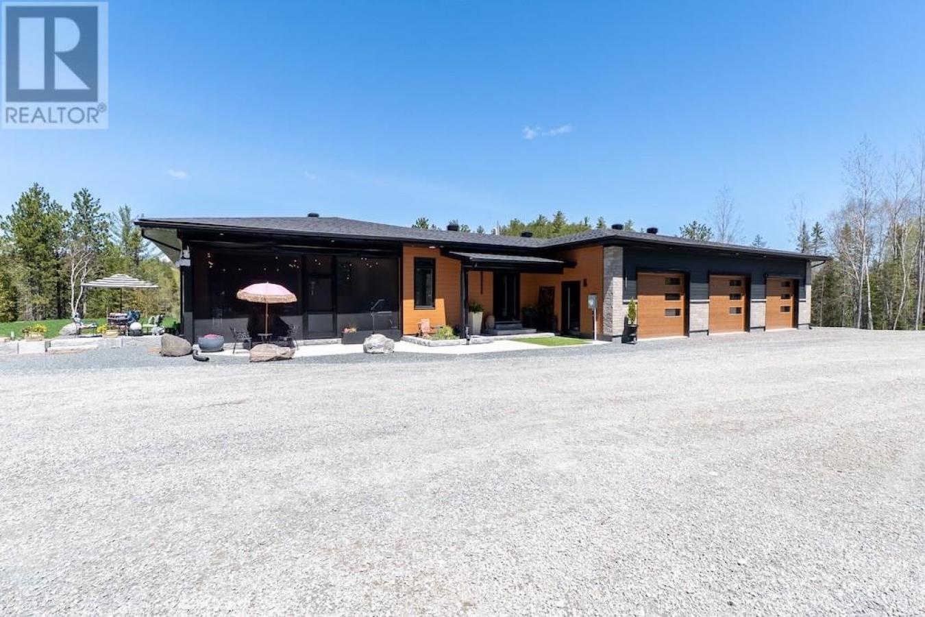 1750 Horseshoe Lake Road, Greater Sudbury, ON, P3E4N1, Canada, 3 Bedrooms Bedrooms, ,3 BathroomsBathrooms,Residential,For Sale,1750 Horseshoe Lake Road,2127992