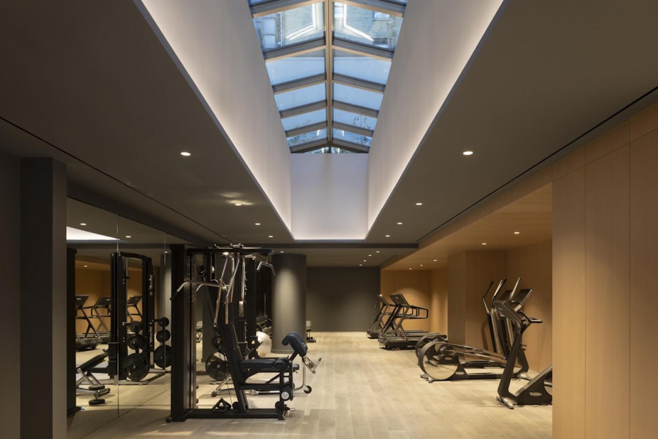 135 East 47th Street, New York, NY, 10017, United States, 1 Bedroom Bedrooms, ,1 BathroomBathrooms,Residential,For Sale,135 East 47th Street,229675