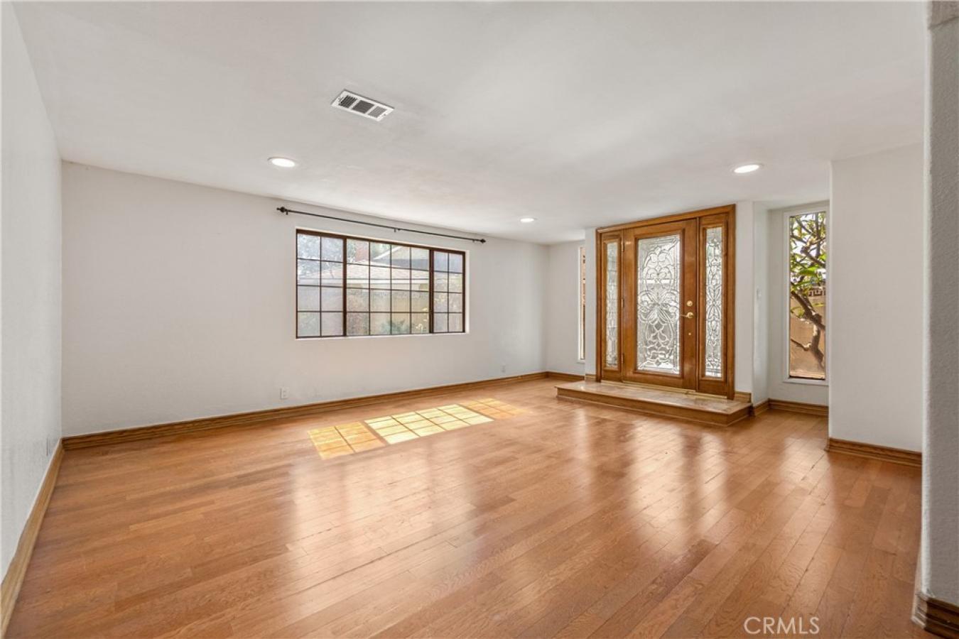 21200 Oakfort Avenue, Carson, Los Angeles, 90745, United States, 4 Bedrooms Bedrooms, ,2 BathroomsBathrooms,Residential,For Sale,21200 Oakfort Avenue,SB26143414