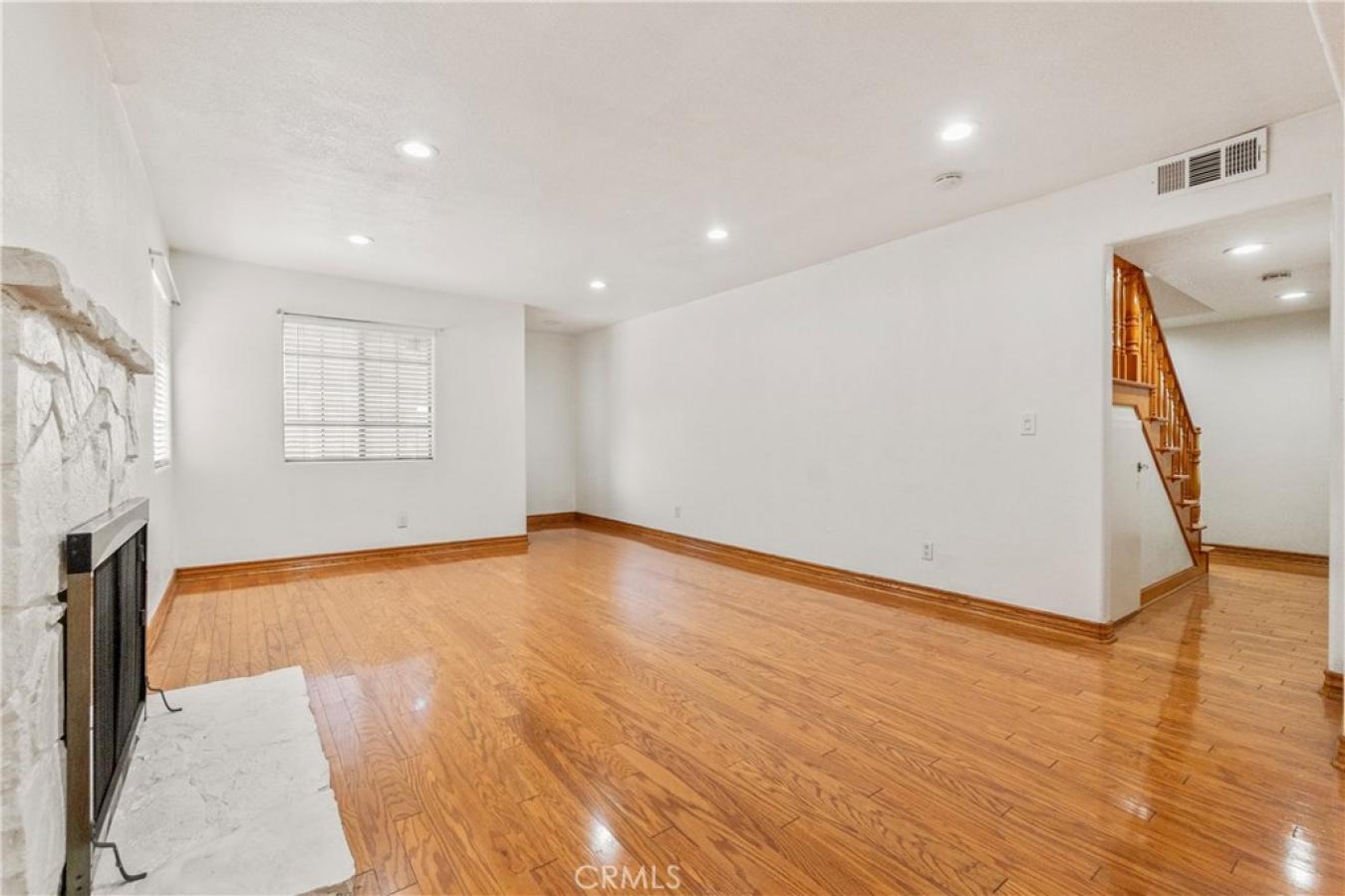 21200 Oakfort Avenue, Carson, Los Angeles, 90745, United States, 4 Bedrooms Bedrooms, ,2 BathroomsBathrooms,Residential,For Sale,21200 Oakfort Avenue,SB26143414