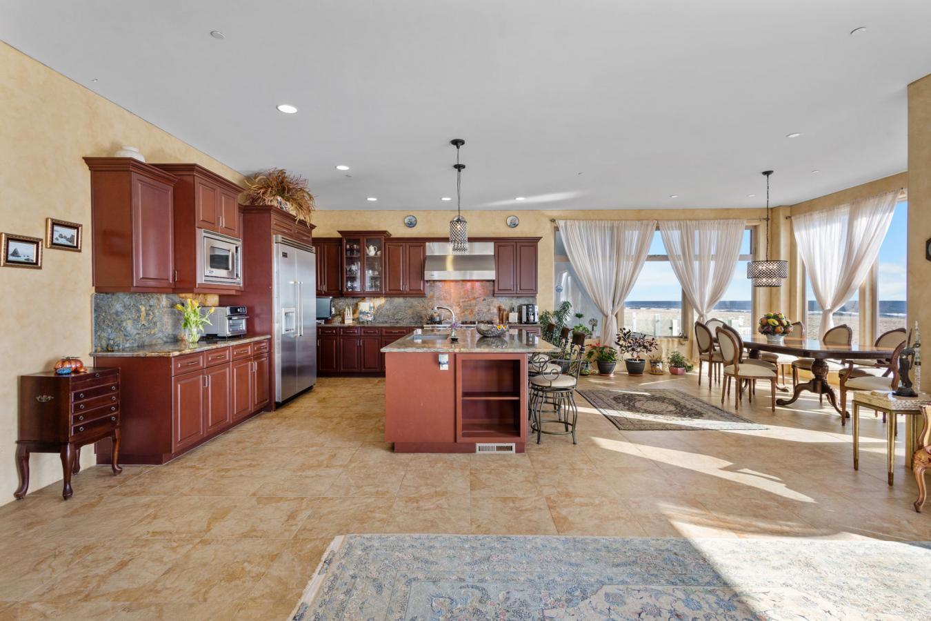 5160 Neptune Square, Oxnard, CA, 93035-4136, United States, 6 Bedrooms Bedrooms, ,7 BathroomsBathrooms,Residential,For Sale,5160 Neptune Square,V137236