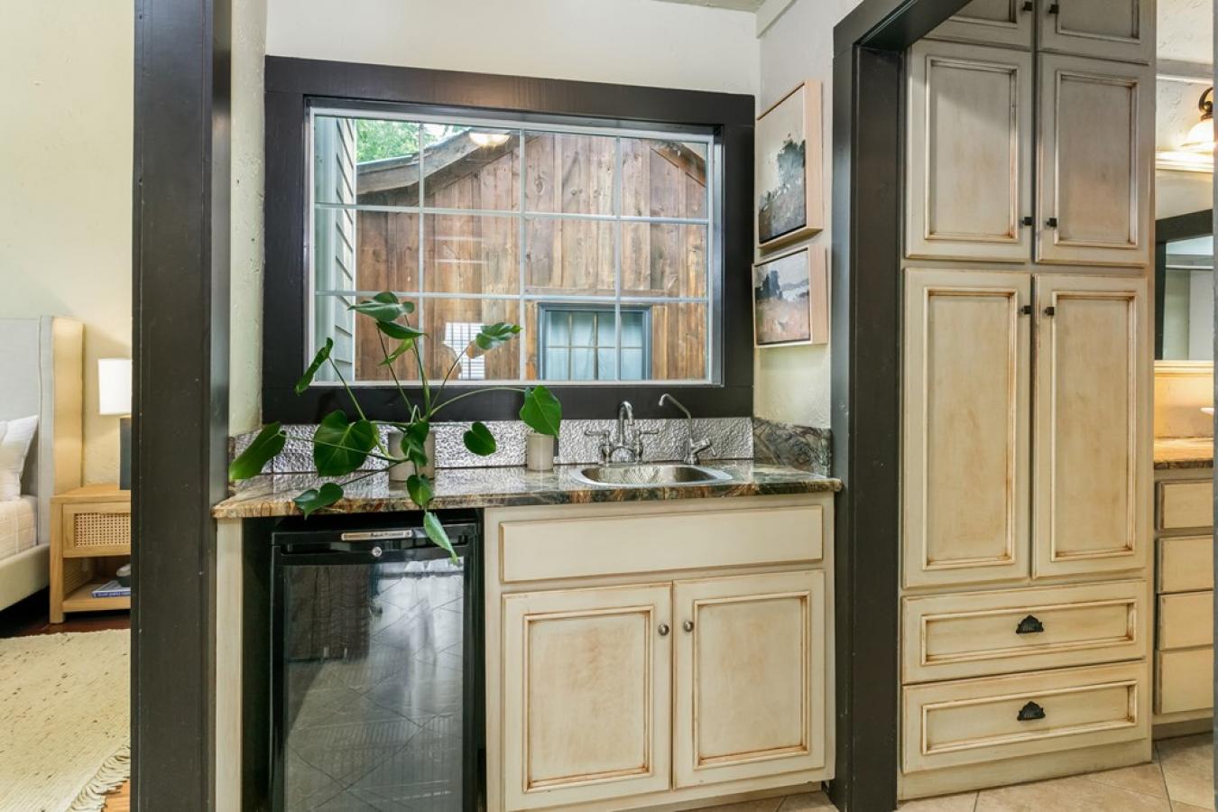 414 E Schubert Street, Fredericksburg, Gillespie, 78624, United States, 3 Bedrooms Bedrooms, ,3 BathroomsBathrooms,Residential,For Sale,414 E Schubert Street,105097