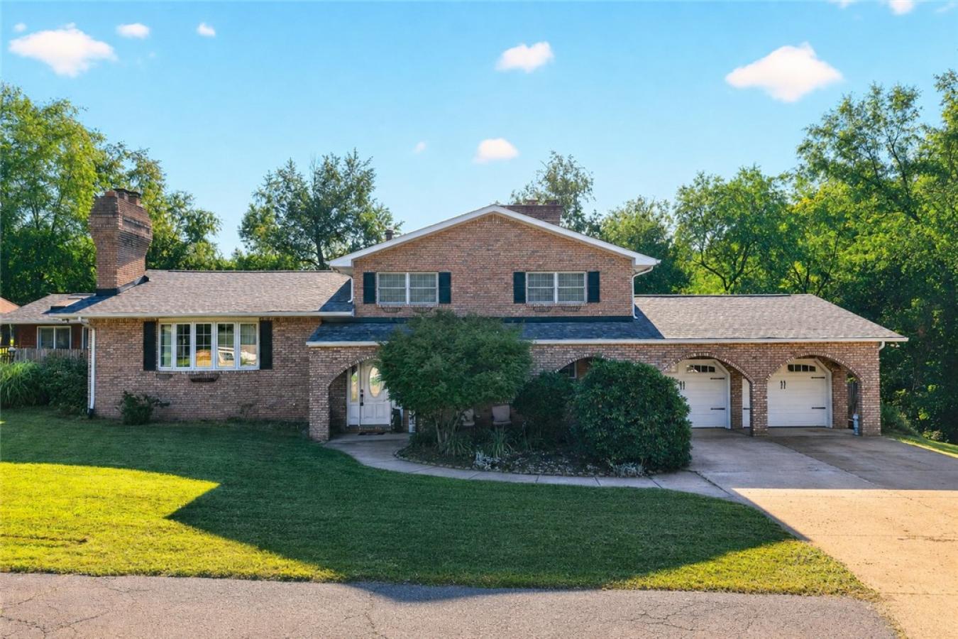 509 Williams Avenue, Rochester Twp, Beaver, 15074, United States, 4 Bedrooms Bedrooms, ,4 BathroomsBathrooms,Residential,For Sale,509 Williams Avenue,230041