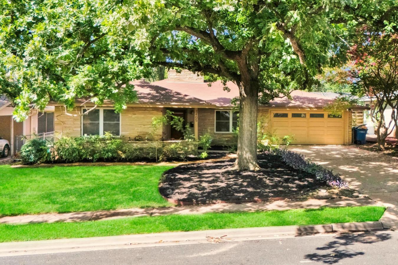 1405 Briarcliff Boulevard, Austin, Travis, 78723, United States, 2 Bedrooms Bedrooms, ,2 BathroomsBathrooms,Residential,For Sale,1405 Briarcliff Boulevard,7817795