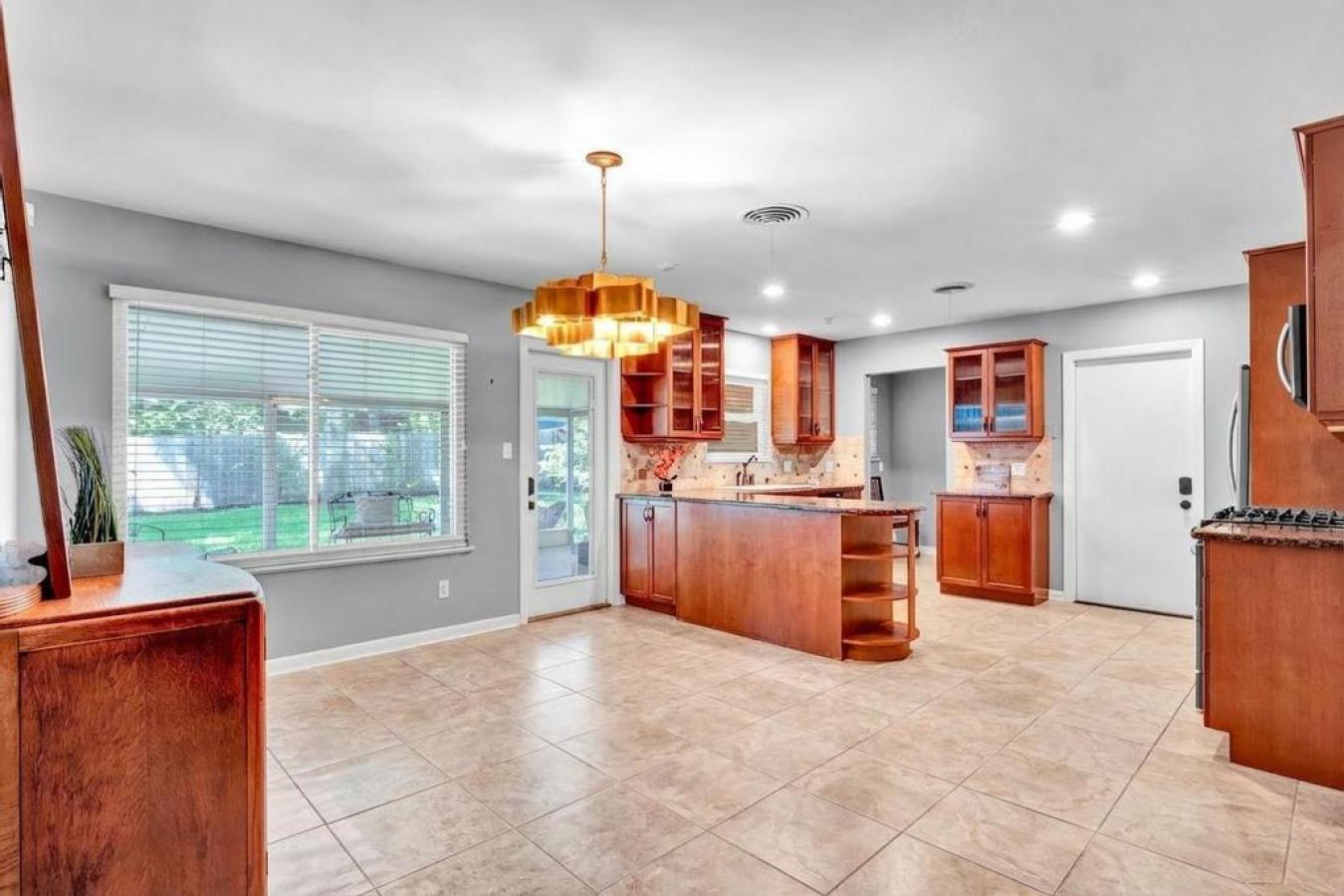 1405 Briarcliff Boulevard, Austin, Travis, 78723, United States, 2 Bedrooms Bedrooms, ,2 BathroomsBathrooms,Residential,For Sale,1405 Briarcliff Boulevard,7817795
