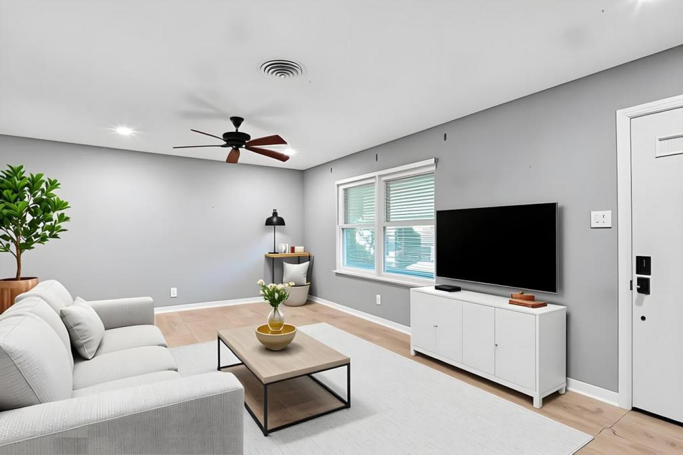 1405 Briarcliff Boulevard, Austin, Travis, 78723, United States, 2 Bedrooms Bedrooms, ,2 BathroomsBathrooms,Residential,For Sale,1405 Briarcliff Boulevard,7817795