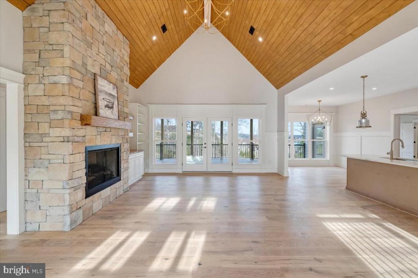 639 Compass Cove, Moneta, FRANKLIN, 24121, United States, 5 Bedrooms Bedrooms, ,4 BathroomsBathrooms,Residential,For Sale,639 Compass Cove,922905