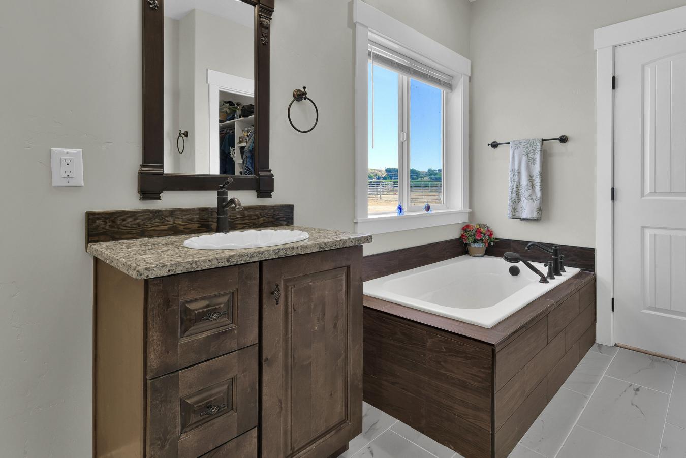 25810 Chandler Rd, Wilder, Wilder, ID, 83676, United States, 4 Bedrooms Bedrooms, ,4 BathroomsBathrooms,Residential,For Sale,25810 Chandler Rd, Wilder,230924