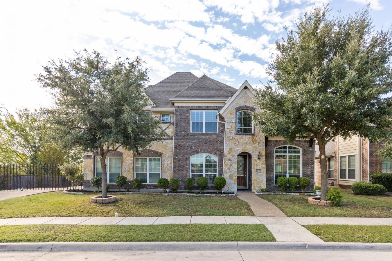 6724 S Fork Drive, North Richland Hills, TX, 76182, United States, 5 Bedrooms Bedrooms, ,4 BathroomsBathrooms,Residential,For Sale,6724 S Fork Drive,1177269