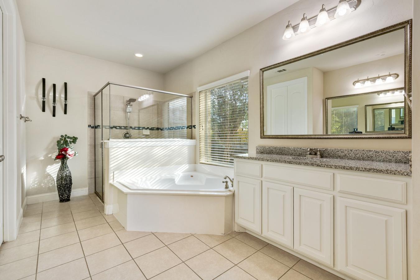 6724 S Fork Drive, North Richland Hills, TX, 76182, United States, 5 Bedrooms Bedrooms, ,4 BathroomsBathrooms,Residential,For Sale,6724 S Fork Drive,1177269