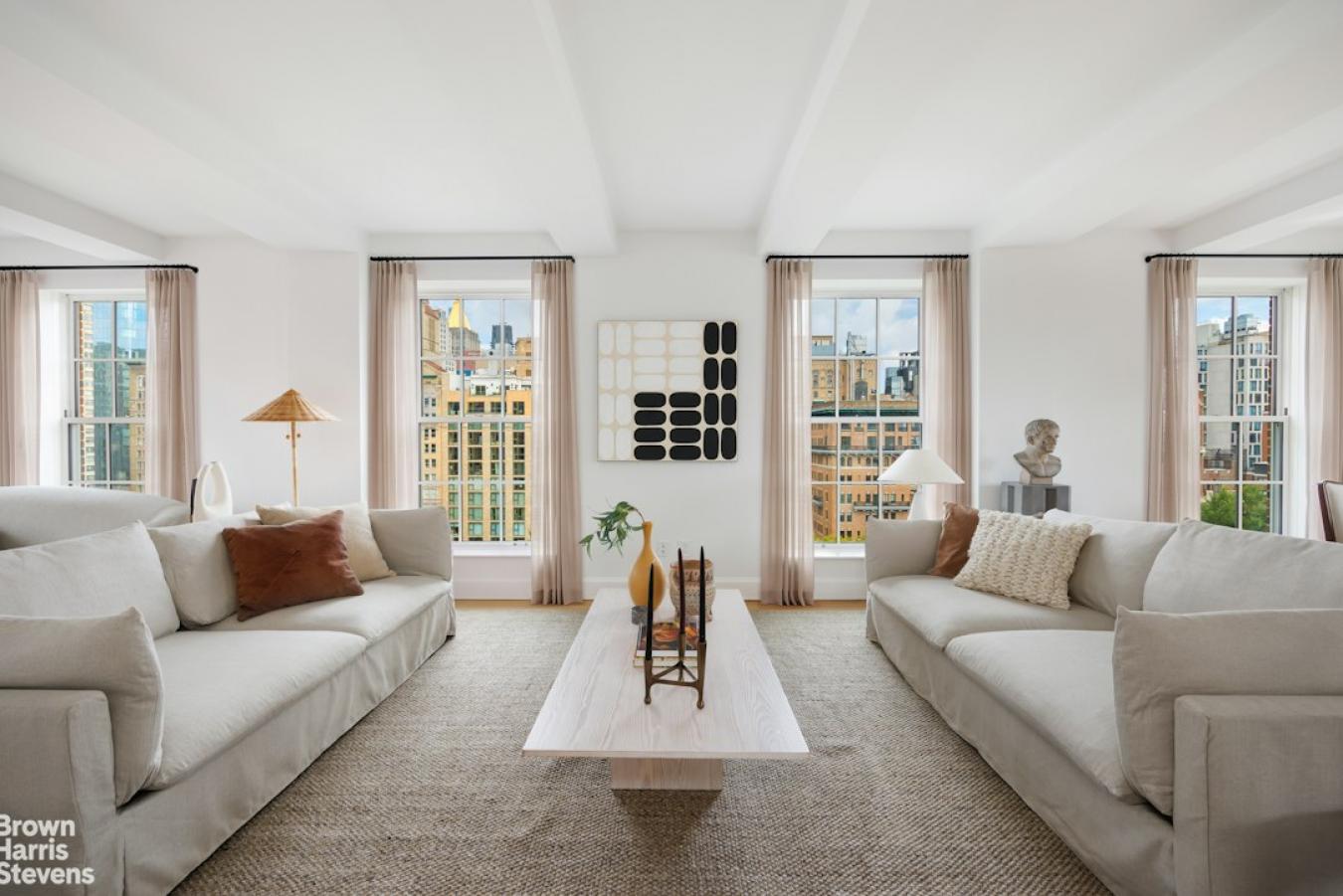 18 GRAMERCY PARK SOUTH, Gramercy Park, NY, 10003, United States, 4 Bedrooms Bedrooms, ,5 BathroomsBathrooms,Residential,For Sale,18 GRAMERCY PARK SOUTH,231212