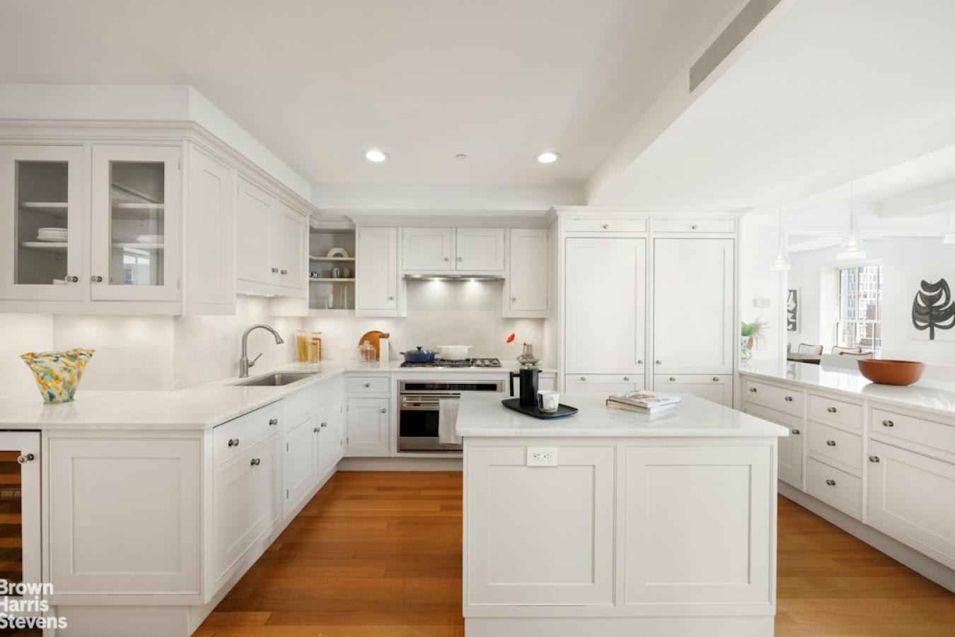 18 GRAMERCY PARK SOUTH, Gramercy Park, NY, 10003, United States, 4 Bedrooms Bedrooms, ,5 BathroomsBathrooms,Residential,For Sale,18 GRAMERCY PARK SOUTH,231212