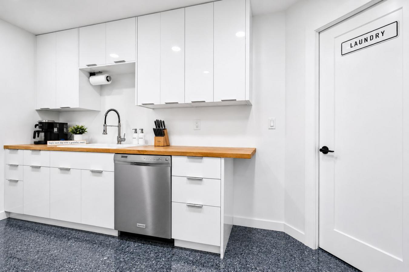 988 BOULEVARD OF THE ARTS, Sarasota, FL, 34236, United States, 3 Bedrooms Bedrooms, ,3 BathroomsBathrooms,Residential,For Sale,988 BOULEVARD OF THE ARTS,226030760