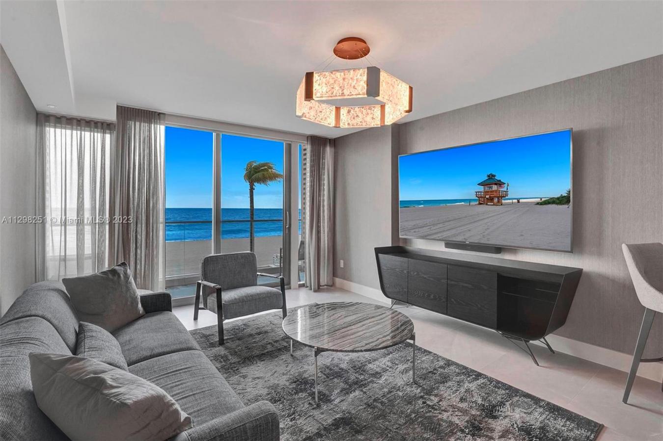 18975 COLLINS AVENUE, SUNNY ISLES BEACH, FL, 33160, United States, ,1 BathroomBathrooms,Residential,For Sale,18975 COLLINS AVENUE,1202350