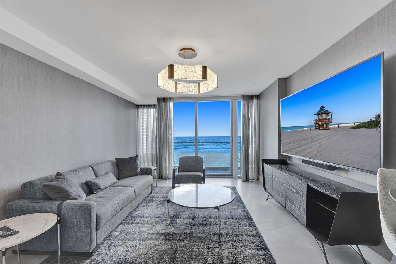 18975 COLLINS AVENUE, SUNNY ISLES BEACH, FL, 33160, United States, ,1 BathroomBathrooms,Residential,For Sale,18975 COLLINS AVENUE,1202350
