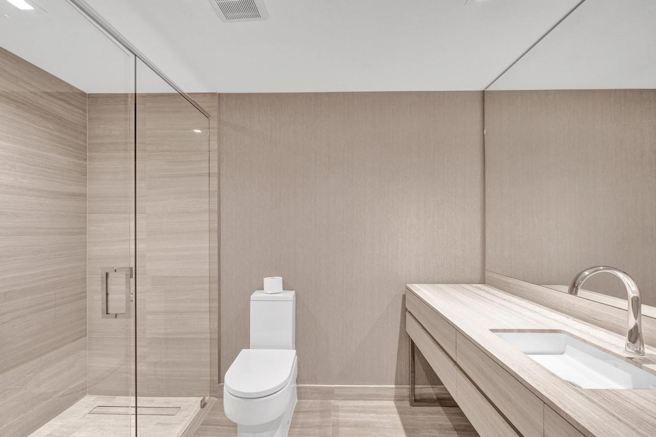 18975 COLLINS AVENUE, SUNNY ISLES BEACH, FL, 33160, United States, ,1 BathroomBathrooms,Residential,For Sale,18975 COLLINS AVENUE,1202350