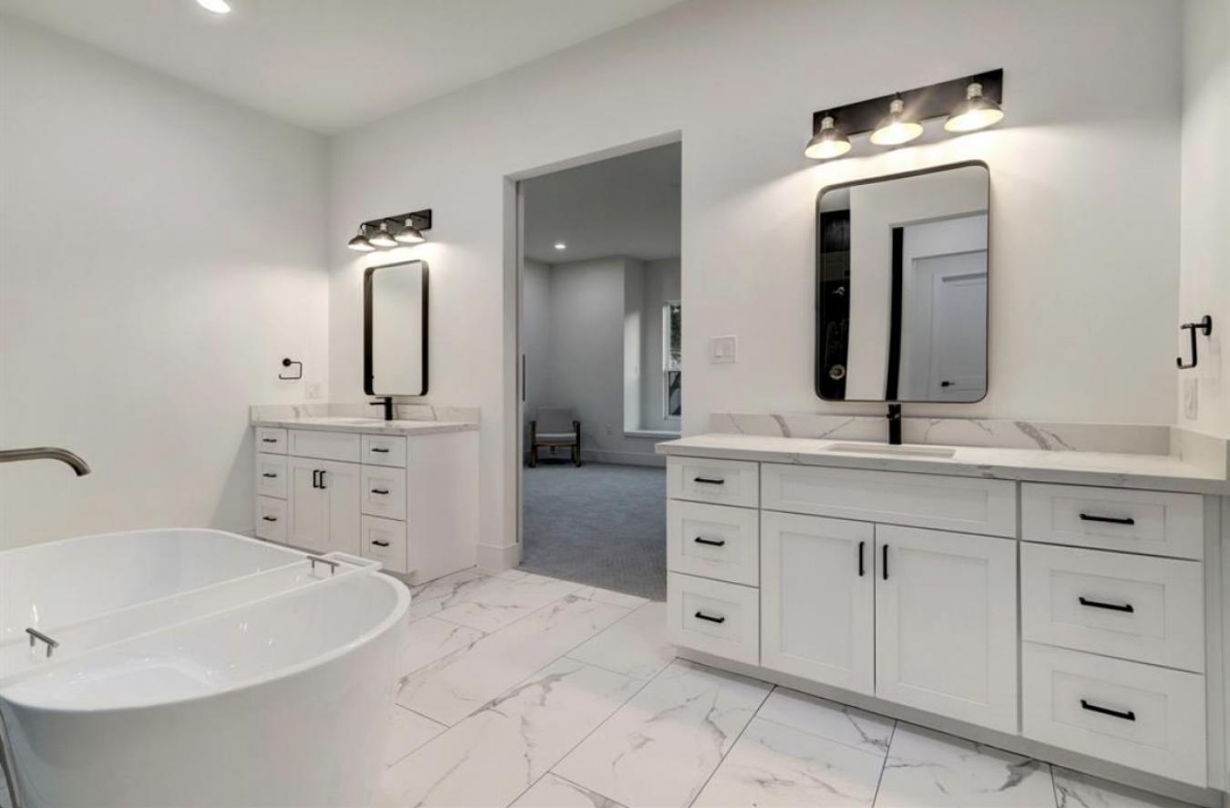 4228 Gibson, Houston, TX, 77007, United States, 4 Bedrooms Bedrooms, ,3 BathroomsBathrooms,Residential,For Sale,4228 Gibson,1198783