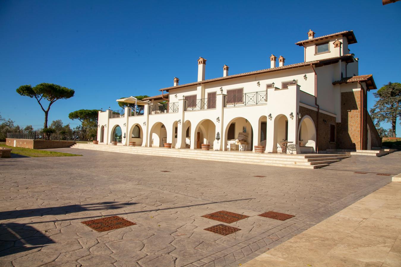 25 Miles Northwest of Rome, Rome, RM, Italy, 15 Bedrooms Bedrooms, ,19 BathroomsBathrooms,Residential,For Sale,25 Miles Northwest of Rome,1202772