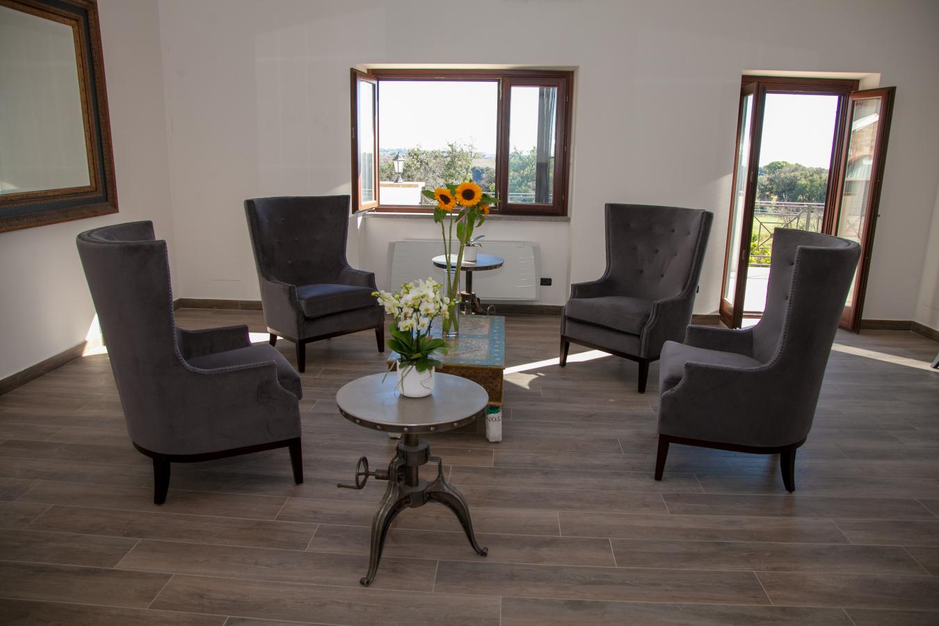 25 Miles Northwest of Rome, Rome, RM, Italy, 15 Bedrooms Bedrooms, ,19 BathroomsBathrooms,Residential,For Sale,25 Miles Northwest of Rome,1202772