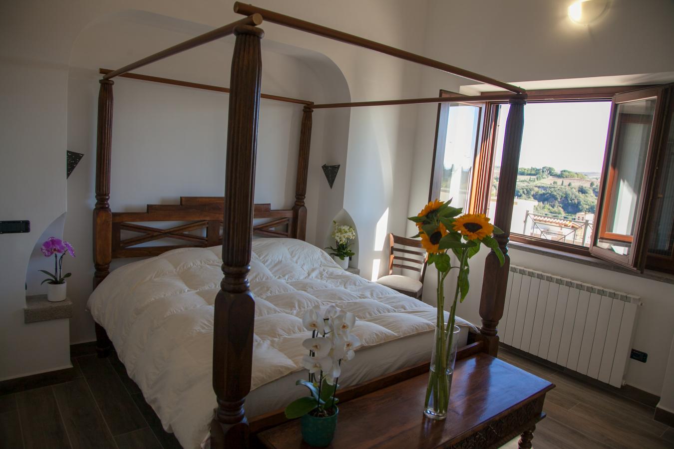 25 Miles Northwest of Rome, Rome, RM, Italy, 15 Bedrooms Bedrooms, ,19 BathroomsBathrooms,Residential,For Sale,25 Miles Northwest of Rome,1202772