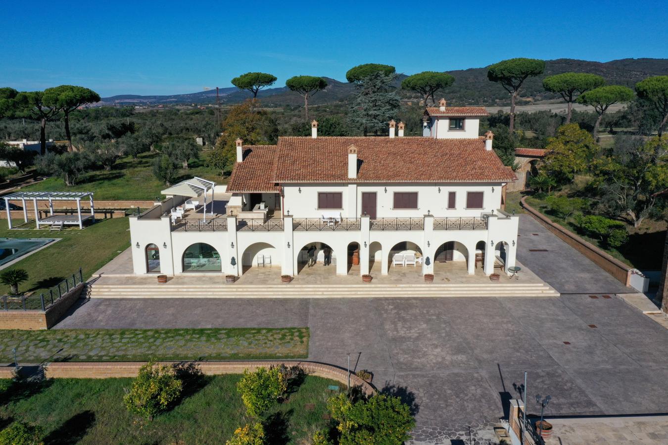 25 Miles Northwest of Rome, Rome, RM, Italy, 15 Bedrooms Bedrooms, ,19 BathroomsBathrooms,Residential,For Sale,25 Miles Northwest of Rome,1202772