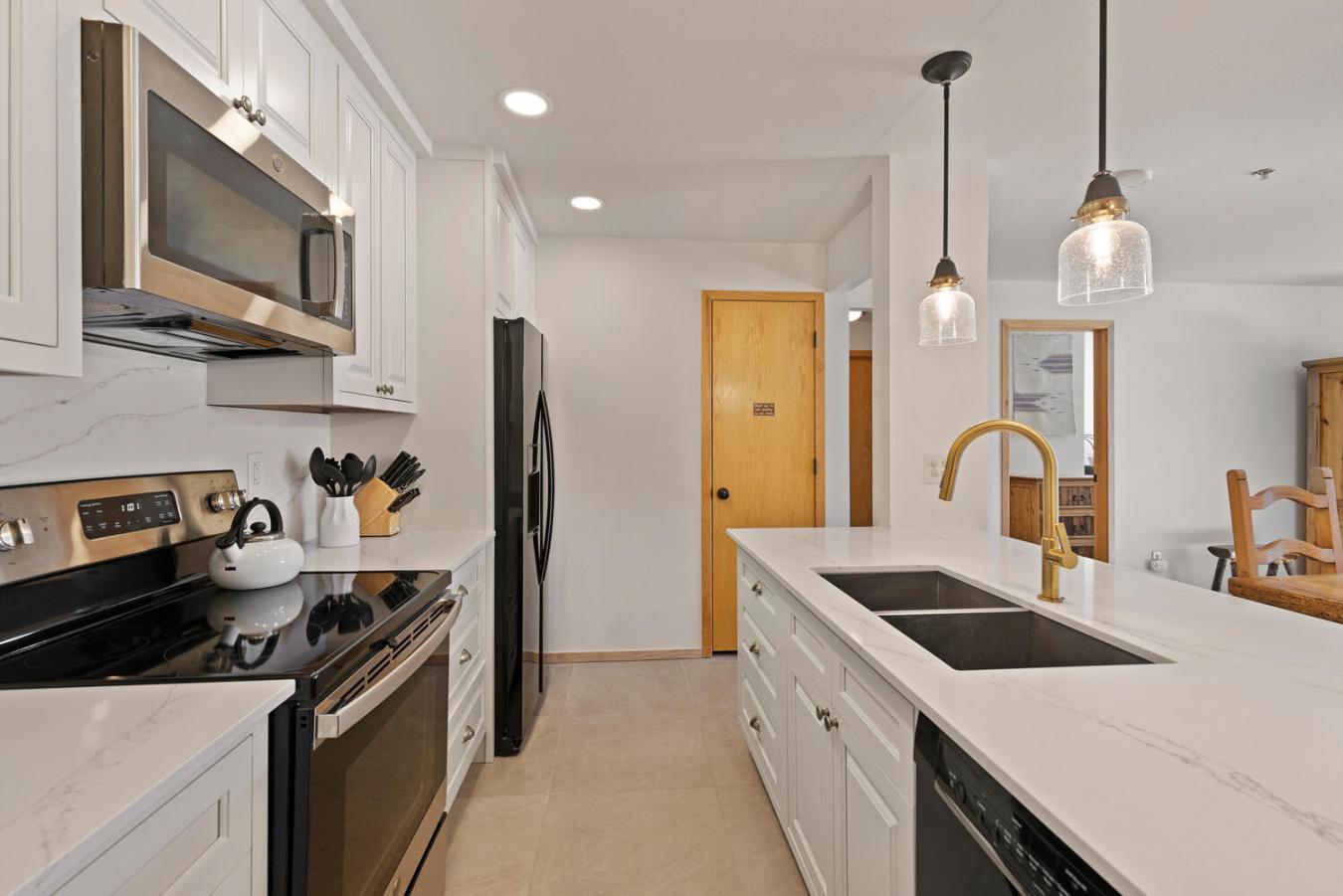 1640 Lakeview Terrace, Frisco, Colorado, 80443, United States, 2 Bedrooms Bedrooms, ,2 BathroomsBathrooms,Residential,For Sale,1640 Lakeview Terrace,1219024