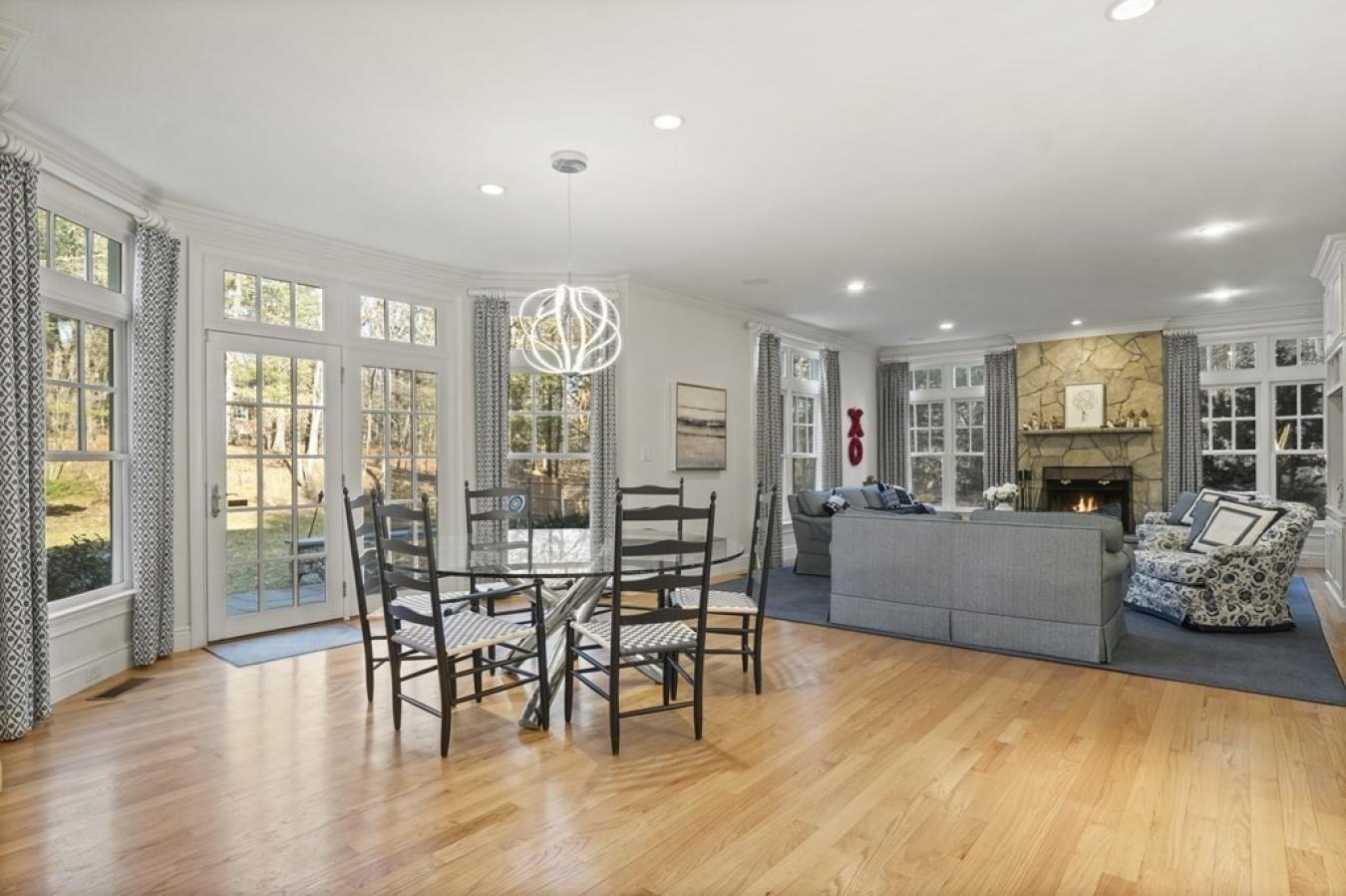 40 Indian Hill, Weston, Massachusetts, 02493, United States, 6 Bedrooms Bedrooms, ,4 BathroomsBathrooms,Residential,For Sale,40 Indian Hill,1219022
