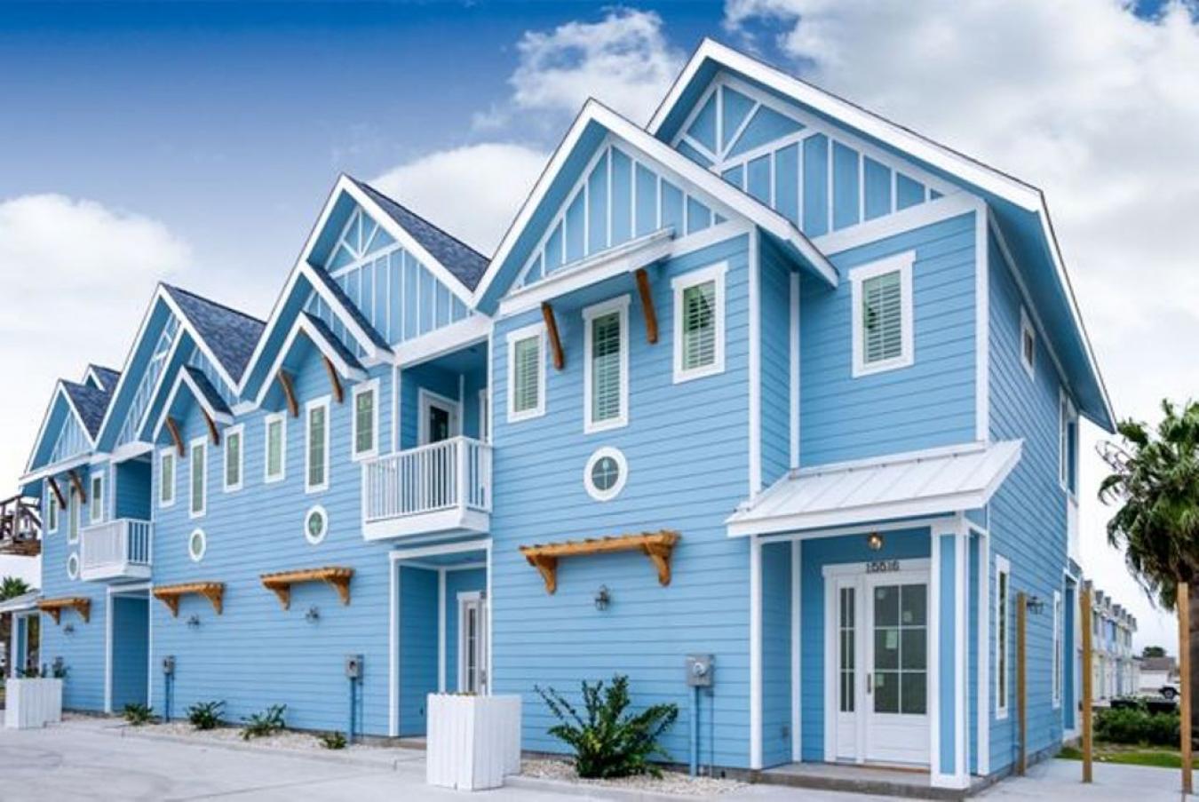 PRE-SELLING NOW 1-12 Homes Available , Zoned Short-Term Rental , Boat – image 1