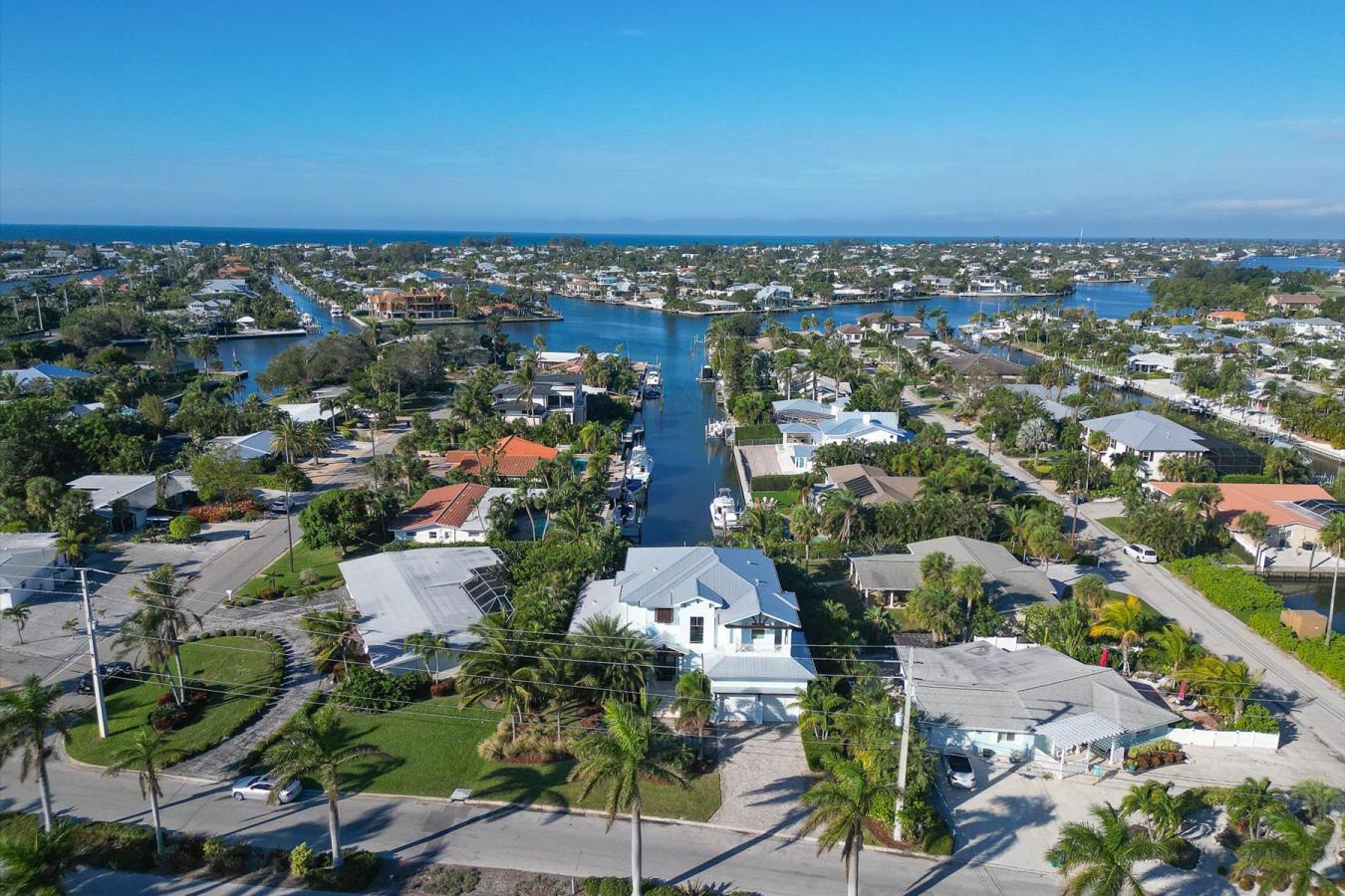 620 Key Royale Drive, Holmes Beach, FL, 34217, United States, 4 Bedrooms Bedrooms, ,5 BathroomsBathrooms,Residential,For Sale,620 Key Royale Drive,1219010