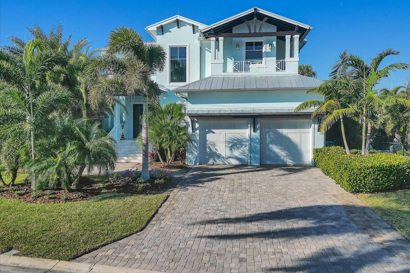 620 Key Royale Drive, Holmes Beach, FL, 34217, United States, 4 Bedrooms Bedrooms, ,5 BathroomsBathrooms,Residential,For Sale,620 Key Royale Drive,1219010