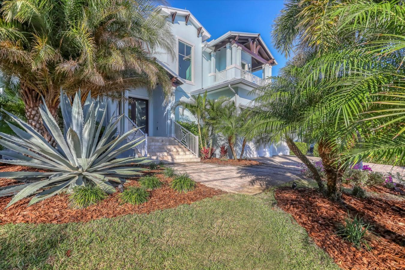 620 Key Royale Drive, Holmes Beach, FL, 34217, United States, 4 Bedrooms Bedrooms, ,5 BathroomsBathrooms,Residential,For Sale,620 Key Royale Drive,1219010