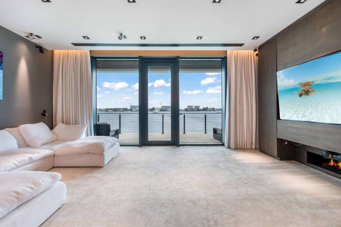 72 Lalique Peninsula Quay, George Town, Grand Cayman, Cayman Islands, 7 Bedrooms Bedrooms, ,6 BathroomsBathrooms,Residential,For Sale,72 Lalique Peninsula Quay,1217183