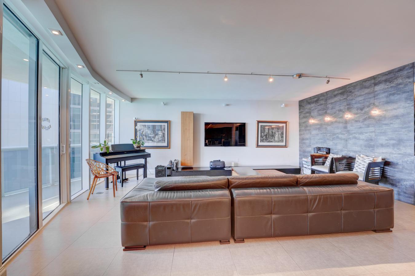 17201 Collins Avenue, Sunny Isles Beach, FL, 33160, United States, 4 Bedrooms Bedrooms, ,3 BathroomsBathrooms,Residential,For Sale,17201 Collins Avenue,1222442