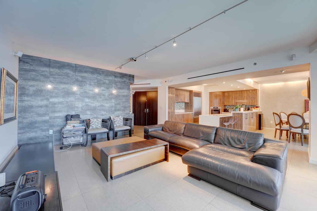 17201 Collins Avenue, Sunny Isles Beach, FL, 33160, United States, 4 Bedrooms Bedrooms, ,3 BathroomsBathrooms,Residential,For Sale,17201 Collins Avenue,1222442