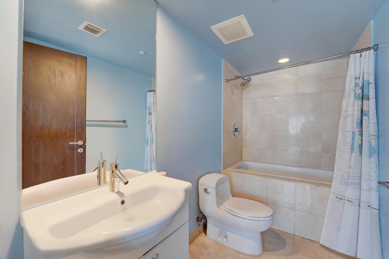 17201 Collins Avenue, Sunny Isles Beach, FL, 33160, United States, 4 Bedrooms Bedrooms, ,3 BathroomsBathrooms,Residential,For Sale,17201 Collins Avenue,1222442