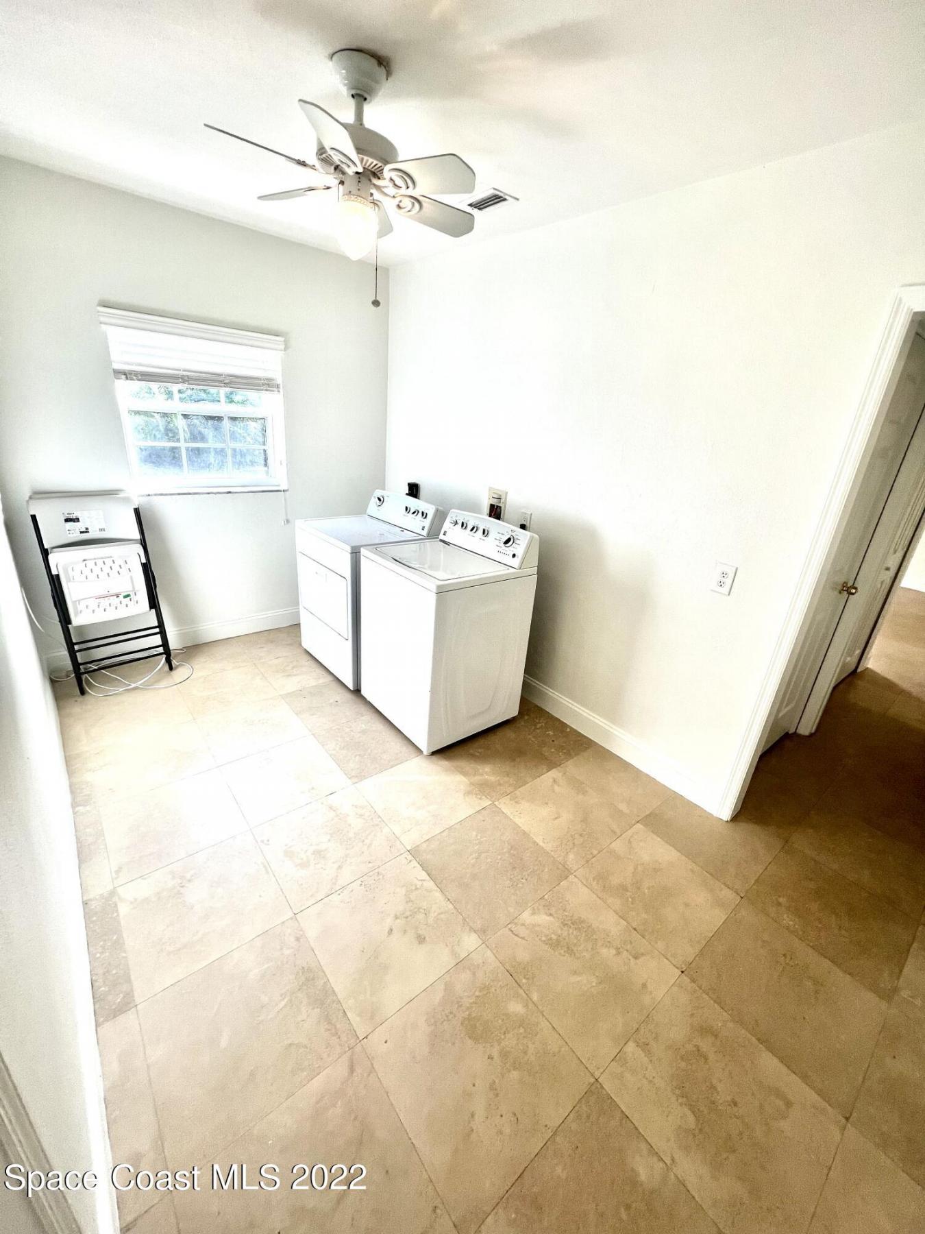 Spacious Melbourne Beach home for lease. This lovely property offers j – image 11