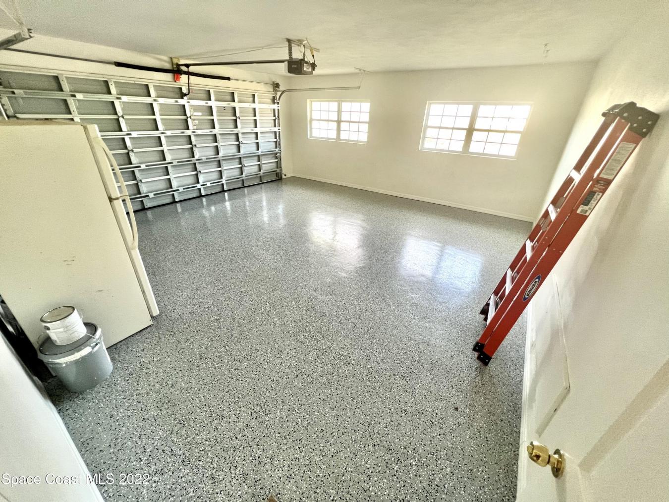 Spacious Melbourne Beach home for lease. This lovely property offers j – image 19